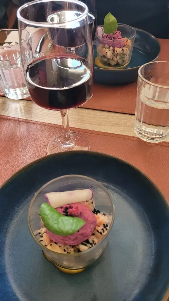 E Hareng Et Crevettes Avec Betteraves